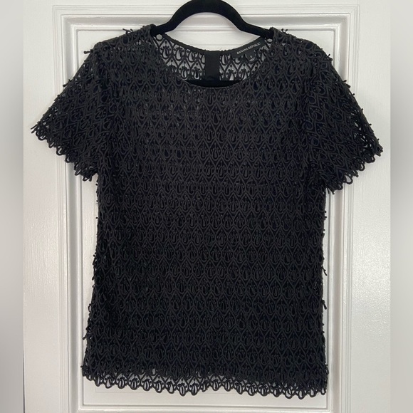 Banana Republic Black Teardrop Embroidered Lace Short Sleeve Top Blouse Back Zip - Picture 1 of 8